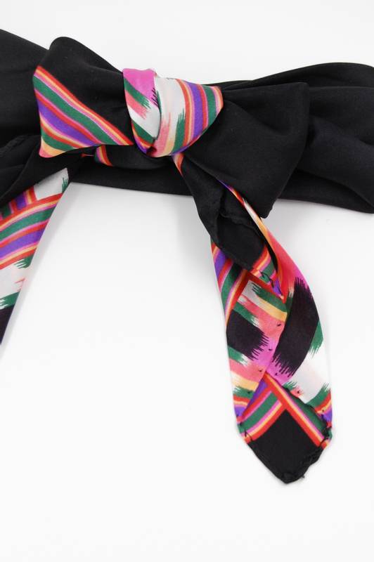 Silkeskjerf flammegang sort