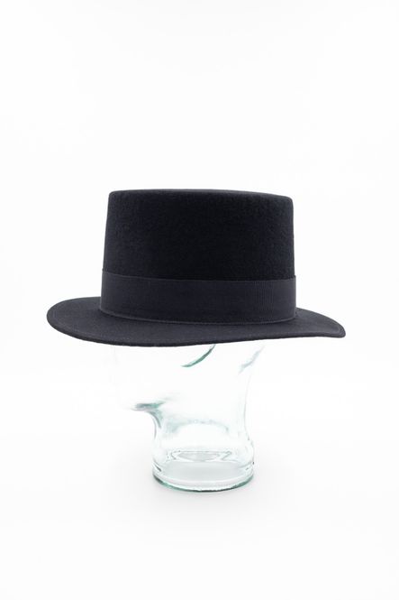 Hovedbilde Bunadshatt flosshatt