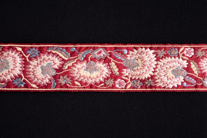 Hovedbilde Blomsterbånd hagenellik rød